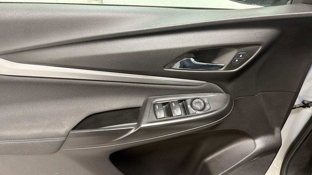 Thumbnail: 2023 Chevrolet Bolt EUV - 25