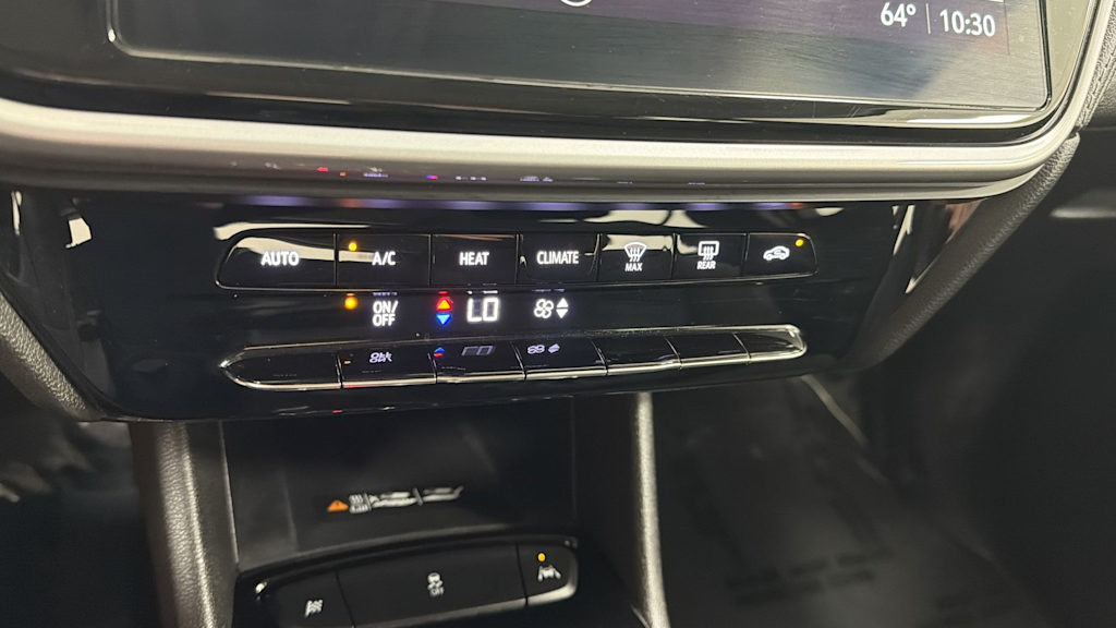 Thumbnail: 2023 Chevrolet Bolt EUV - 28