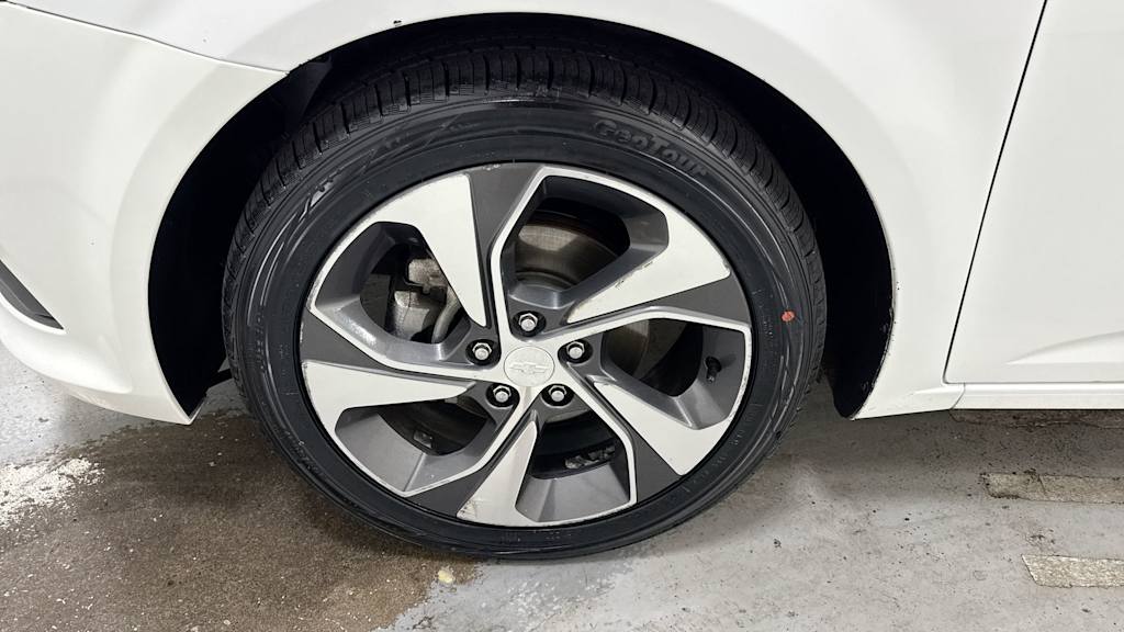 Thumbnail: 2018 Chevrolet Sonic - 7