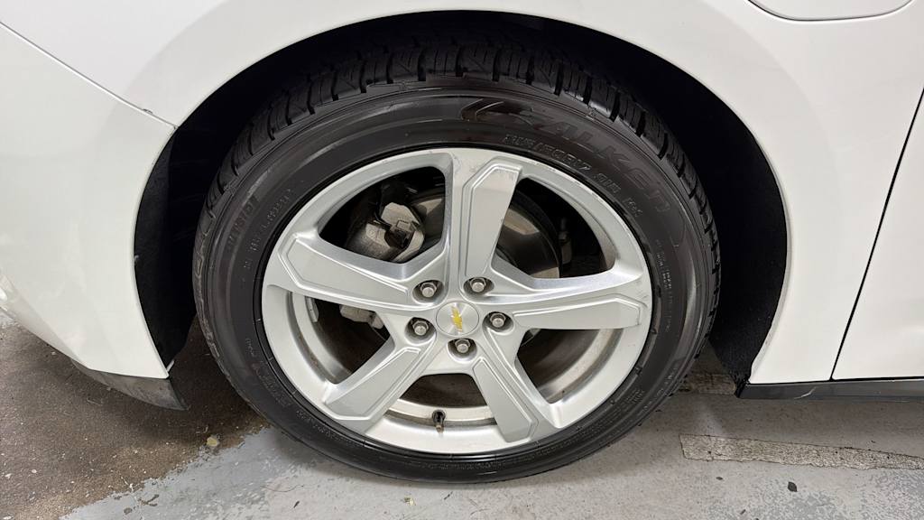 Thumbnail: 2018 Chevrolet Volt - 6