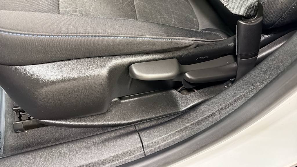Thumbnail: 2018 Chevrolet Volt - 25