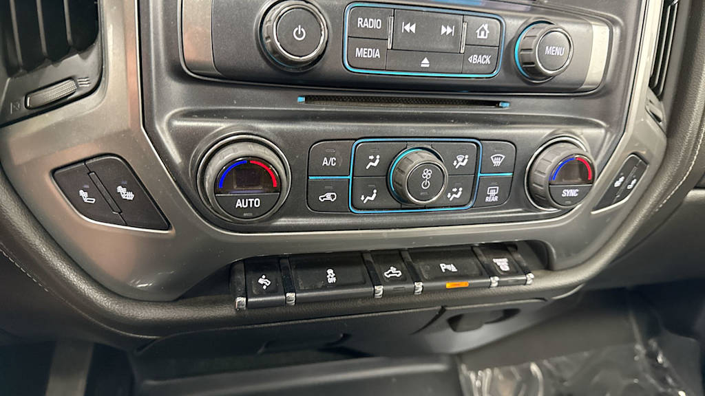 2018 Chevrolet Silverado 3500 LTZ 27