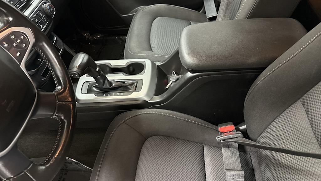 Thumbnail: 2015 Chevrolet Colorado - 12