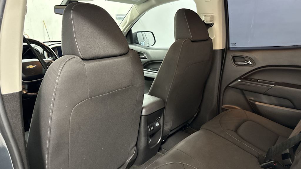 Thumbnail: 2015 Chevrolet Colorado - 30