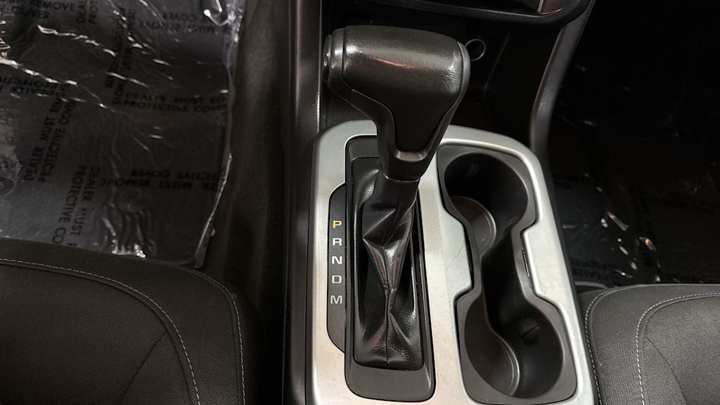 Thumbnail: 2015 Chevrolet Colorado - 16