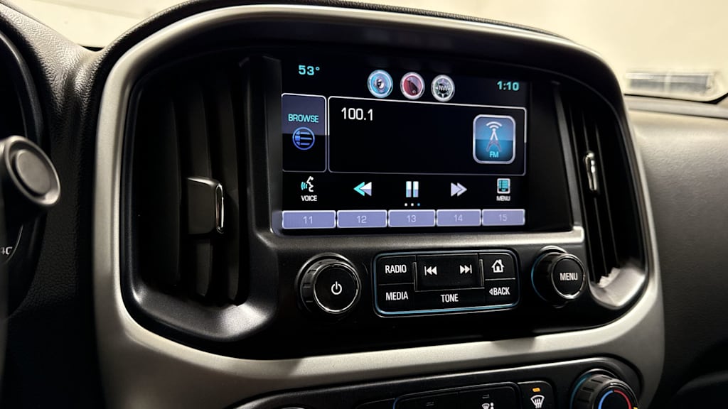 Thumbnail: 2015 Chevrolet Colorado - 15