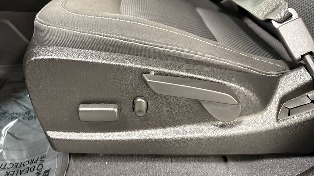 Thumbnail: 2019 Chevrolet Colorado - 25