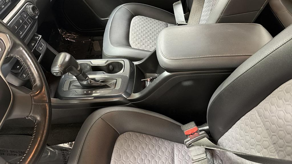 Thumbnail: 2018 Chevrolet Colorado - 12