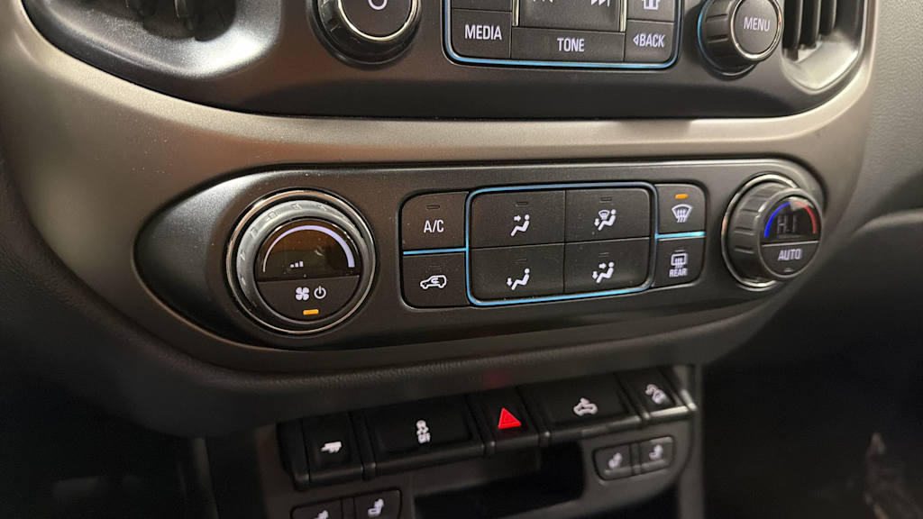 Thumbnail: 2018 Chevrolet Colorado - 29