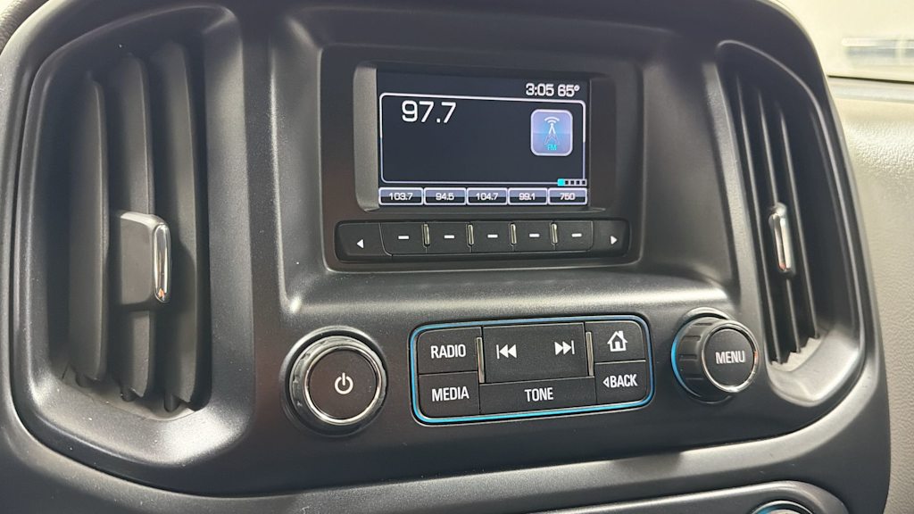 Thumbnail: 2016 Chevrolet Colorado - 15
