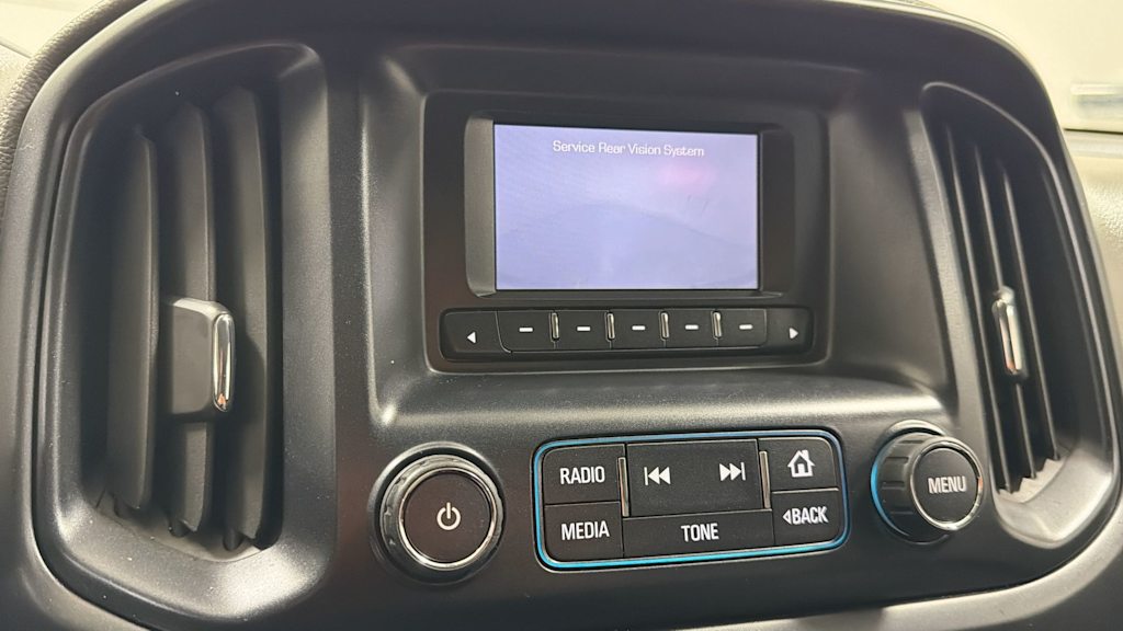 Thumbnail: 2016 Chevrolet Colorado - 26