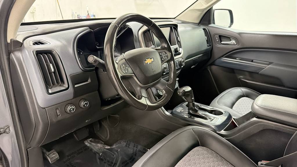 Thumbnail: 2017 Chevrolet Colorado - 2
