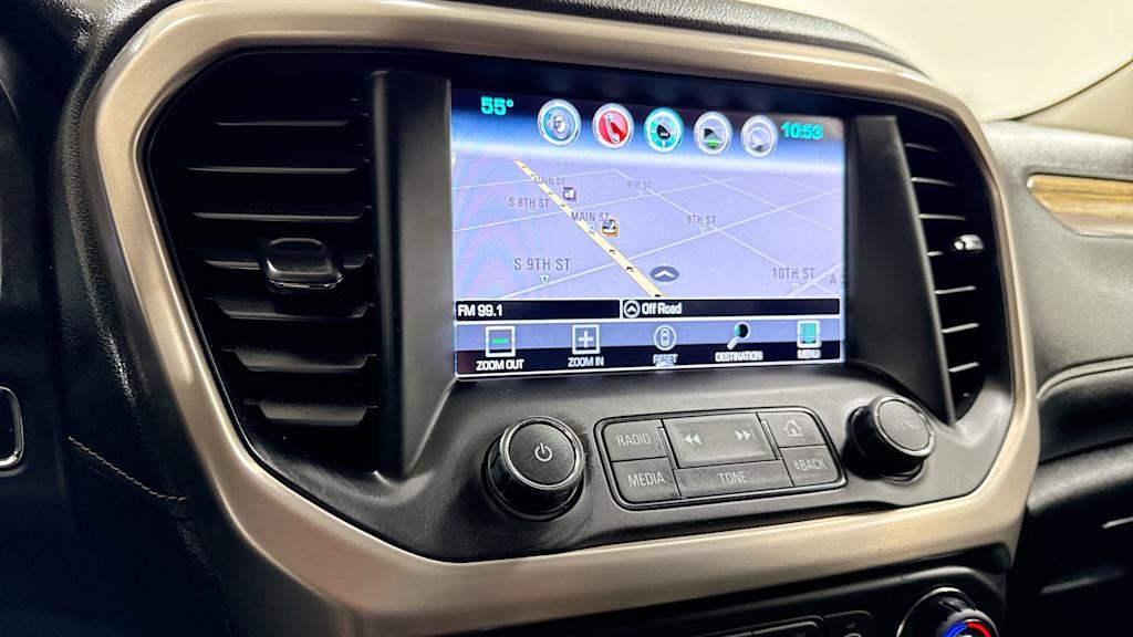 2017 GMC Acadia Denali 28