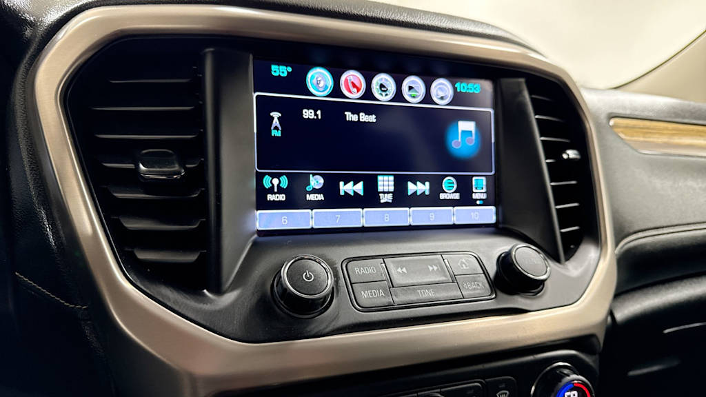 2017 GMC Acadia Denali 15