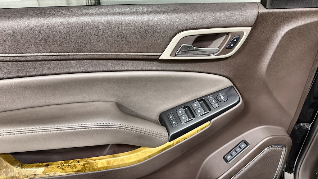Thumbnail: 2017 GMC Yukon - 25