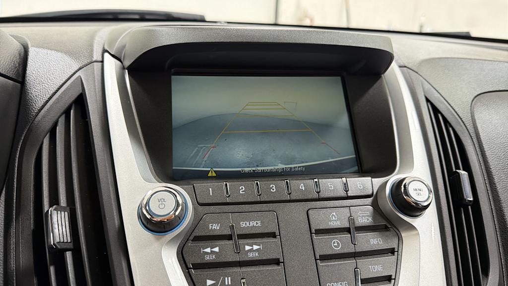 Thumbnail: 2015 Chevrolet Equinox - 27
