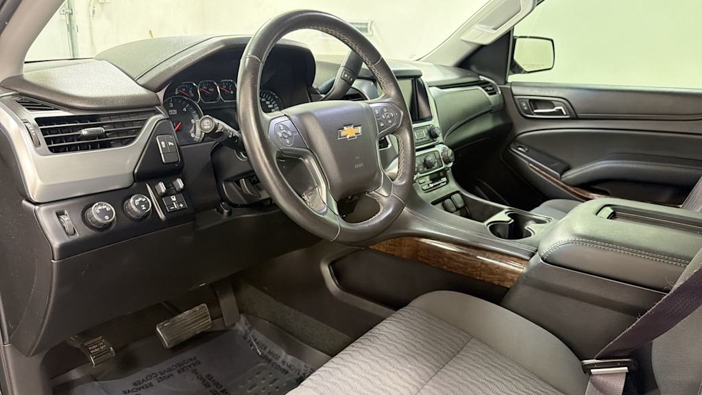 Thumbnail: 2017 Chevrolet Tahoe - 2