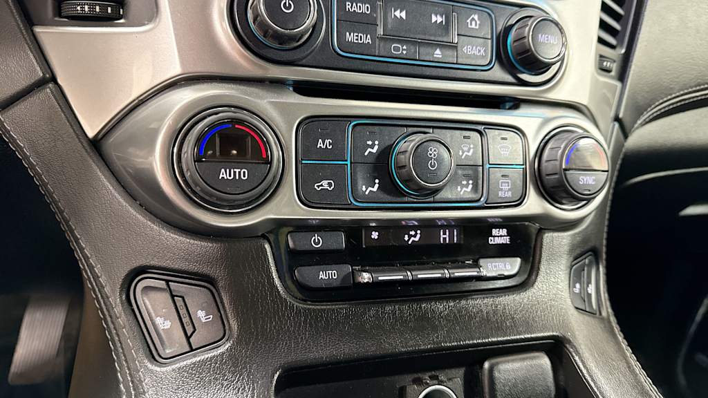 2018 Chevrolet Tahoe LT 29