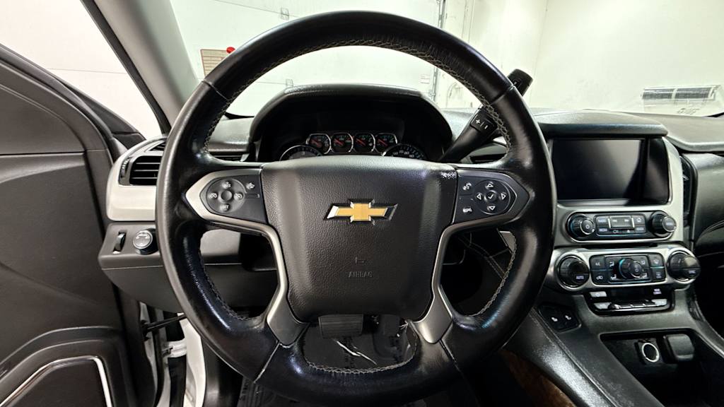 Thumbnail: 2019 Chevrolet Suburban - 10
