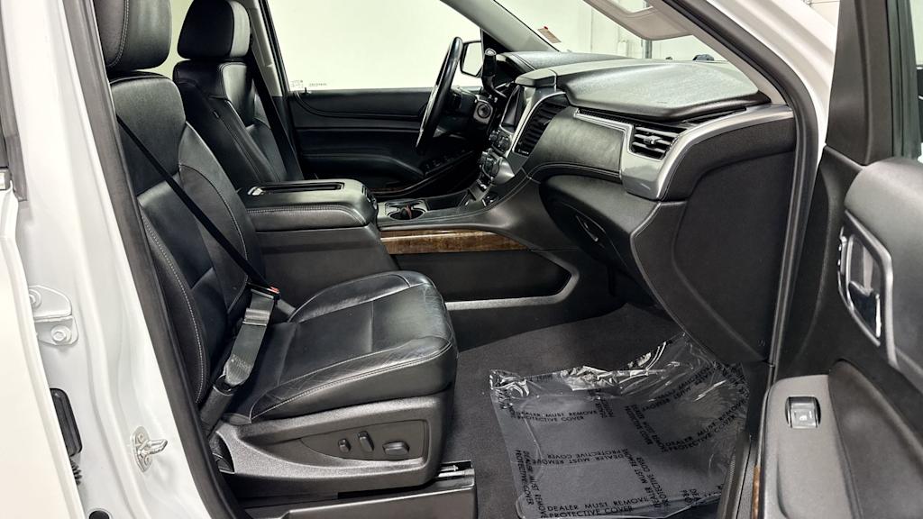 Thumbnail: 2019 Chevrolet Suburban - 32