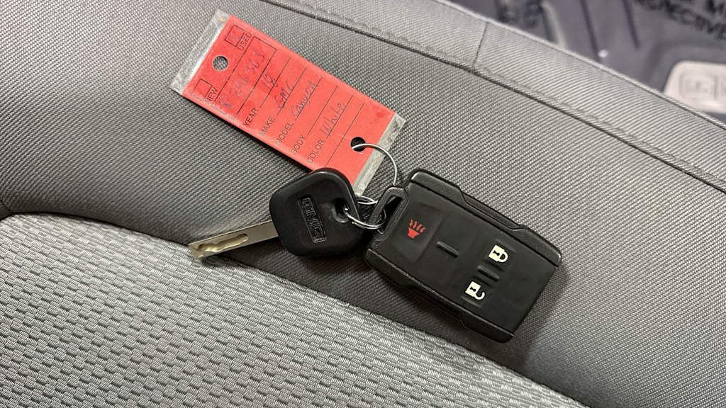 Thumbnail: 2018 GMC Canyon - 18