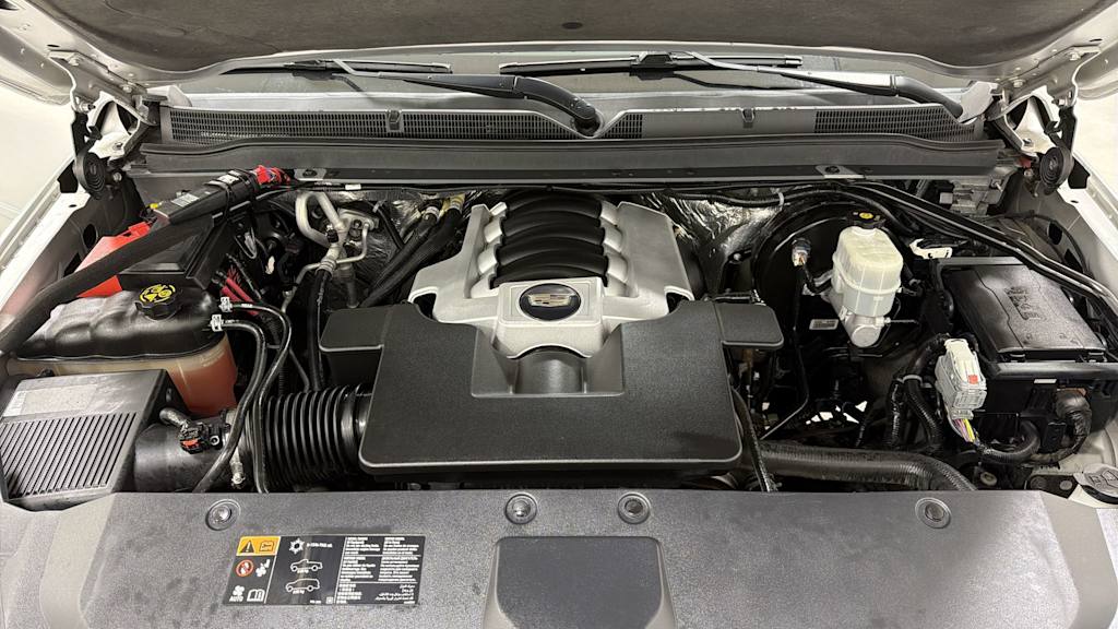Thumbnail: 2016 Cadillac Escalade - 8