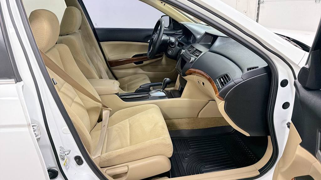 Thumbnail: 2012 Honda Accord - 30
