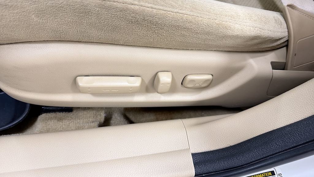 Thumbnail: 2012 Honda Accord - 24