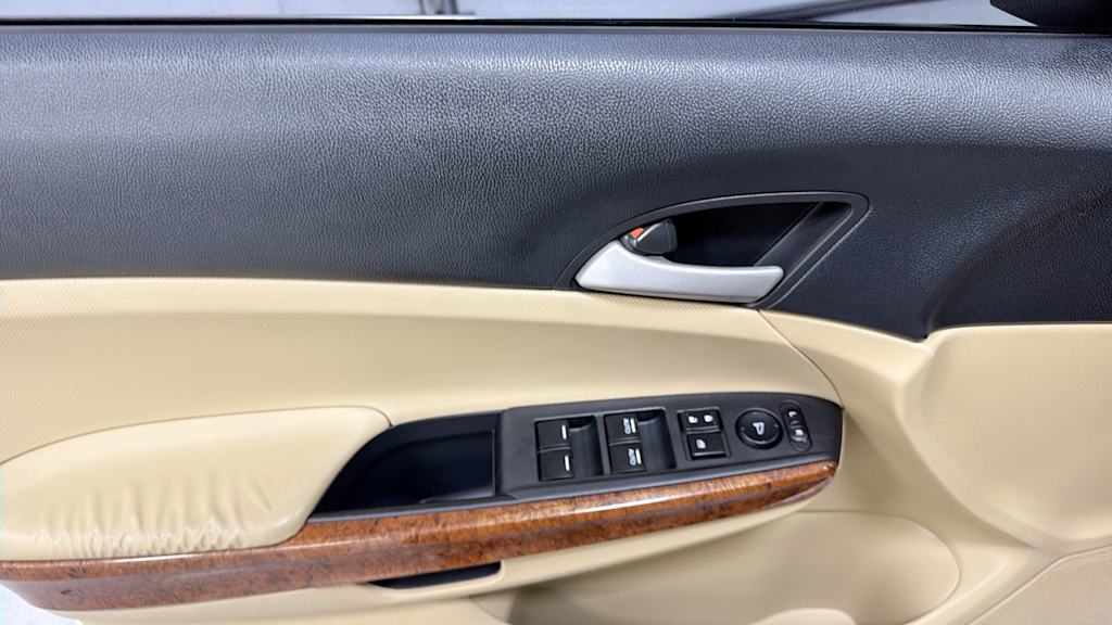 Thumbnail: 2012 Honda Accord - 25