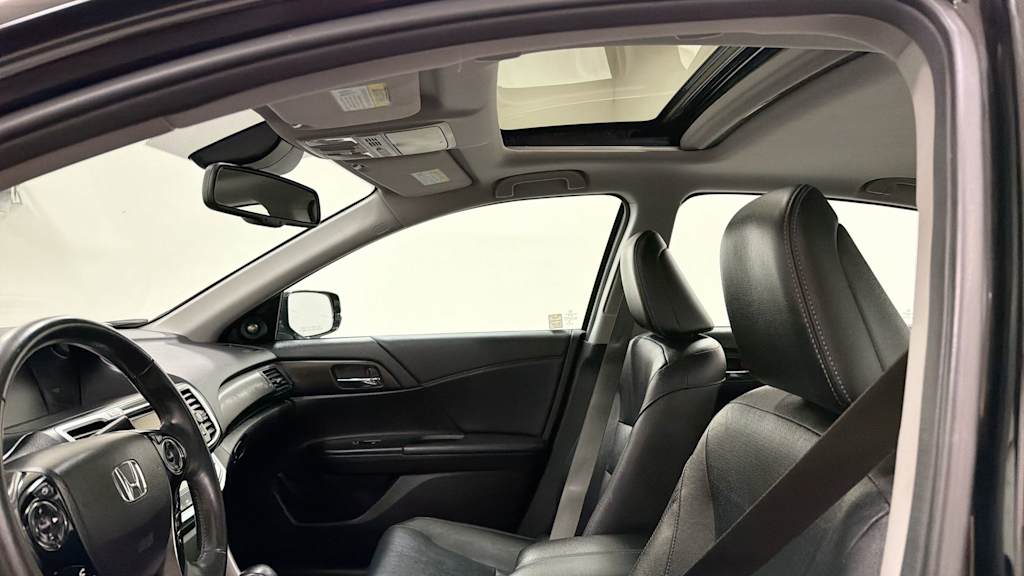 Thumbnail: 2015 Honda Accord - 28