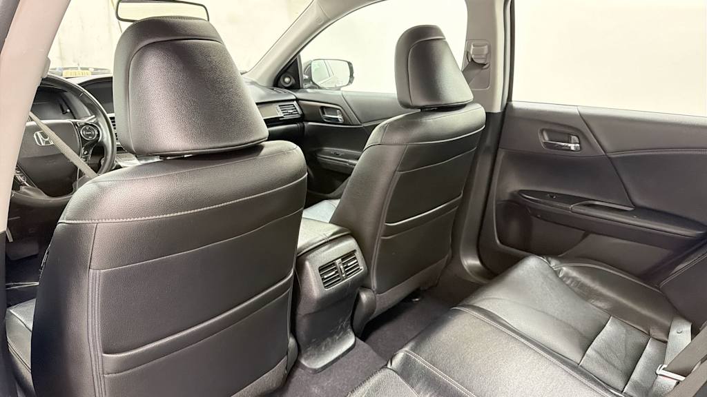 Thumbnail: 2015 Honda Accord - 29