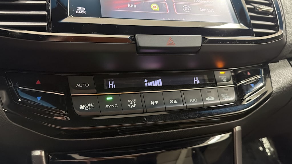 Thumbnail: 2016 Honda Accord - 26