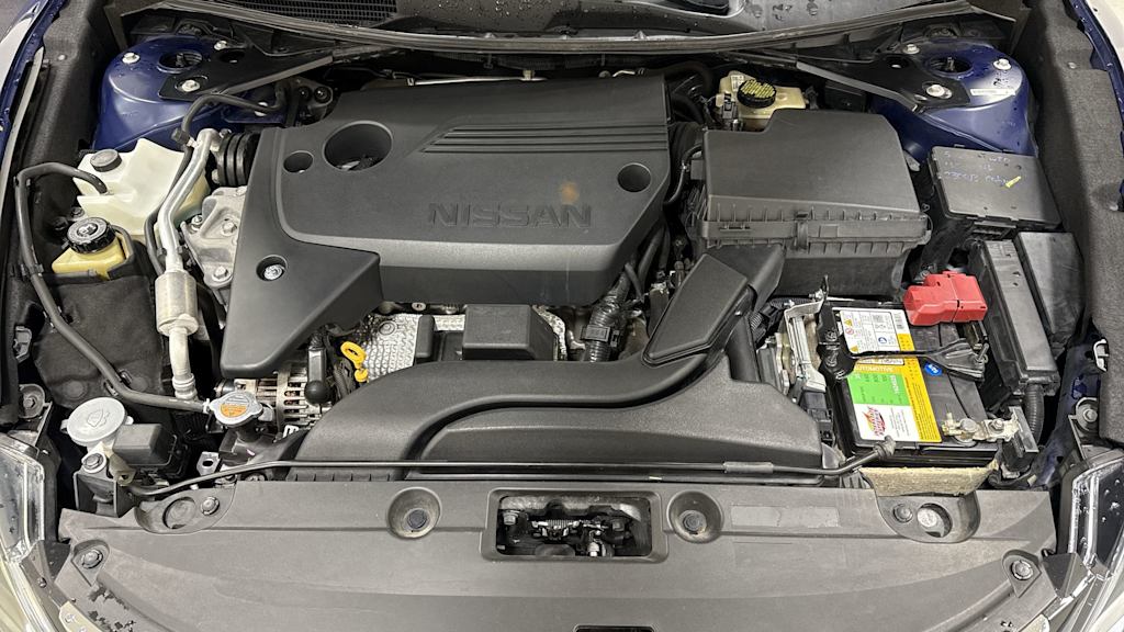 Thumbnail: 2017 Nissan Altima - 8