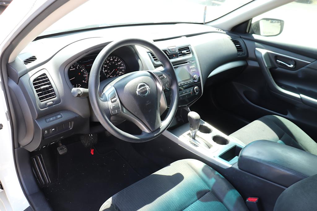 Thumbnail: 2015 Nissan Altima - 2