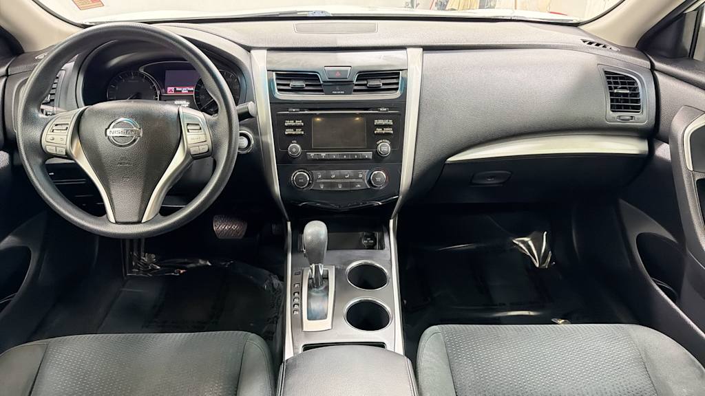Thumbnail: 2015 Nissan Altima - 14