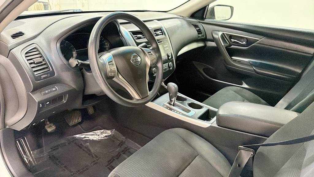 Thumbnail: 2015 Nissan Altima - 2