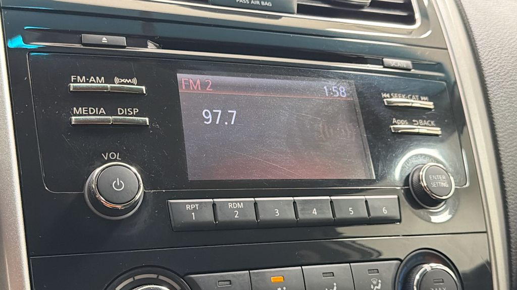 Thumbnail: 2015 Nissan Altima - 15