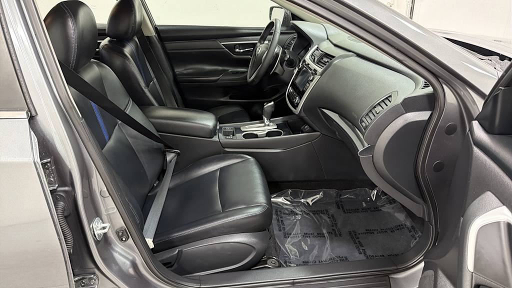 Thumbnail: 2018 Nissan Altima - 11