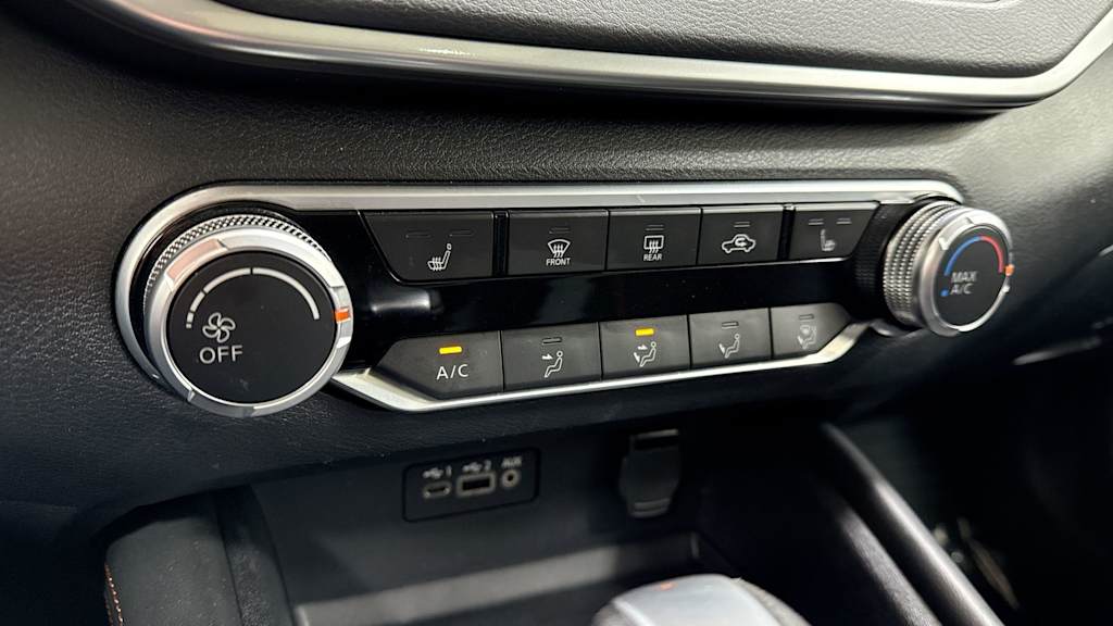 2019 Nissan Altima SR 28