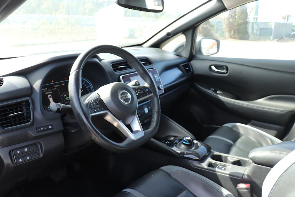 Thumbnail: 2020 Nissan Leaf - 2