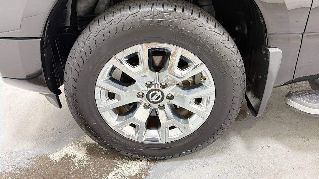 Thumbnail: 2020 Nissan Titan - 7