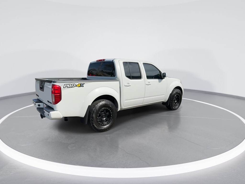 2013 Nissan Frontier PRO-4X 18