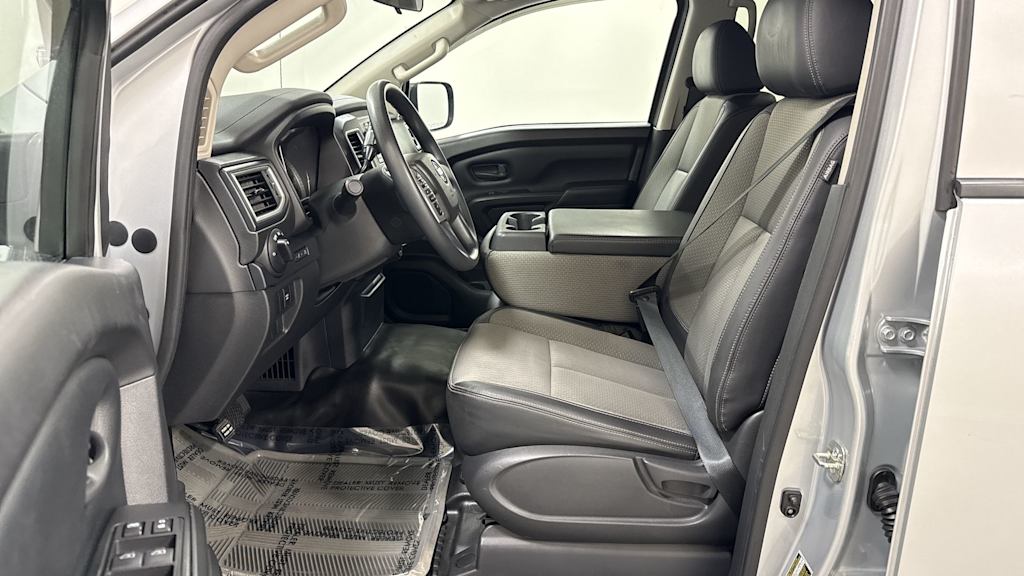 Thumbnail: 2019 Nissan Titan - 9