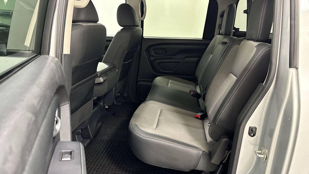 Thumbnail: 2019 Nissan Titan - 11