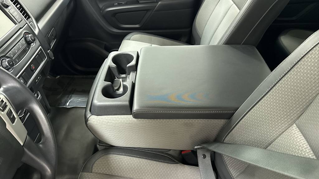 Thumbnail: 2019 Nissan Titan - 10