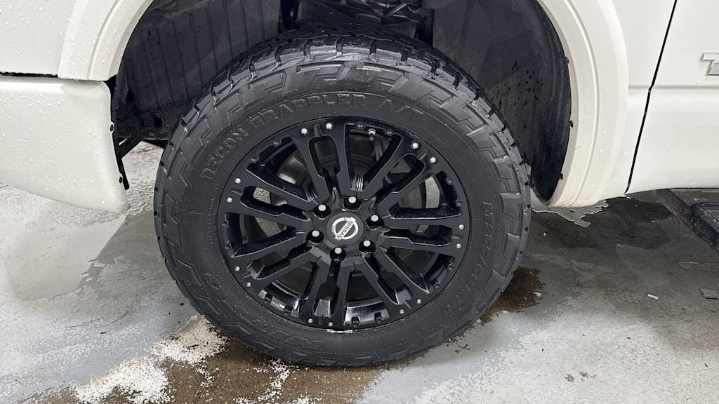 Thumbnail: 2017 Nissan Titan - 6