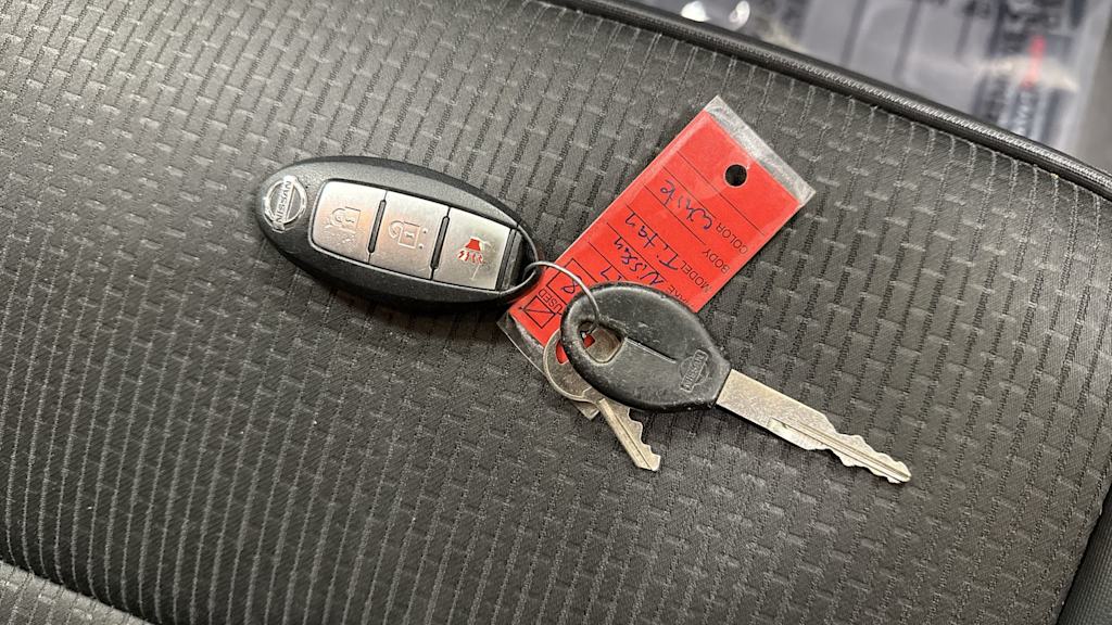 Thumbnail: 2017 Nissan Titan - 17