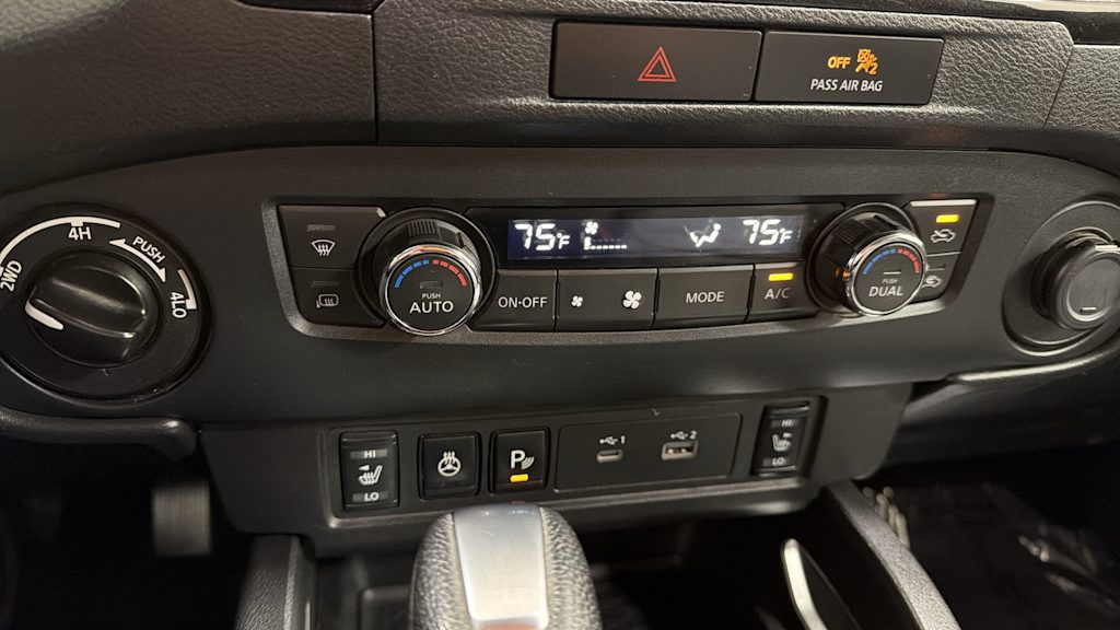 Thumbnail: 2022 Nissan Frontier - 28