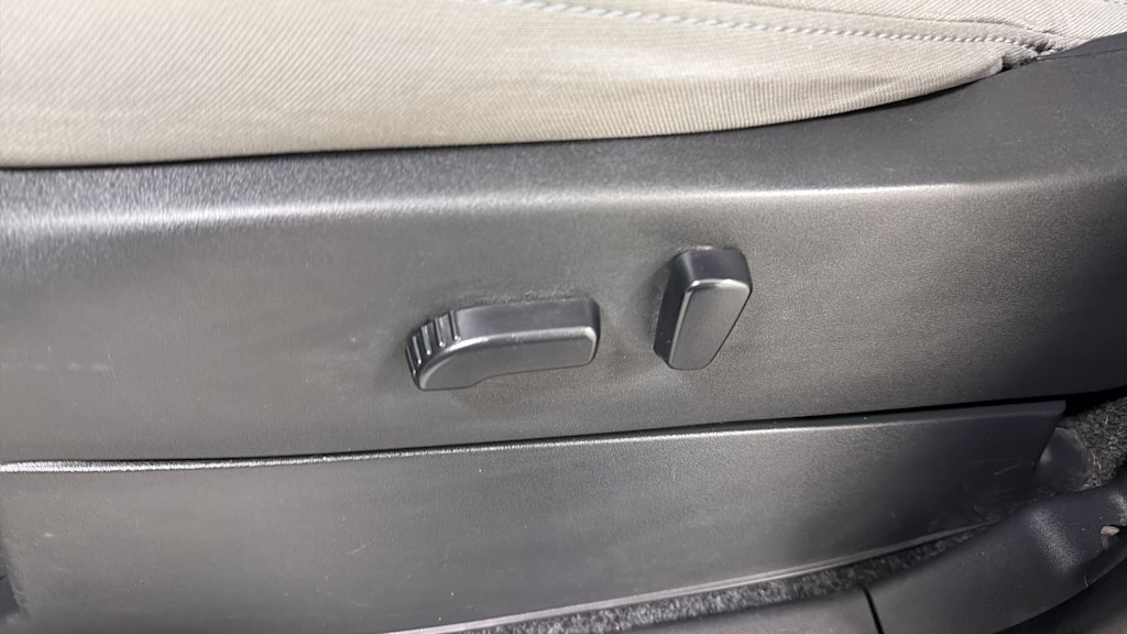 Thumbnail: 2022 Nissan Frontier - 25