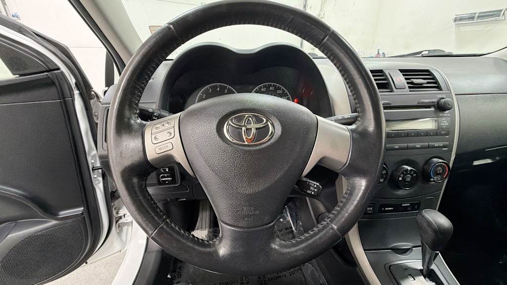Thumbnail: 2009 Toyota Corolla - 9